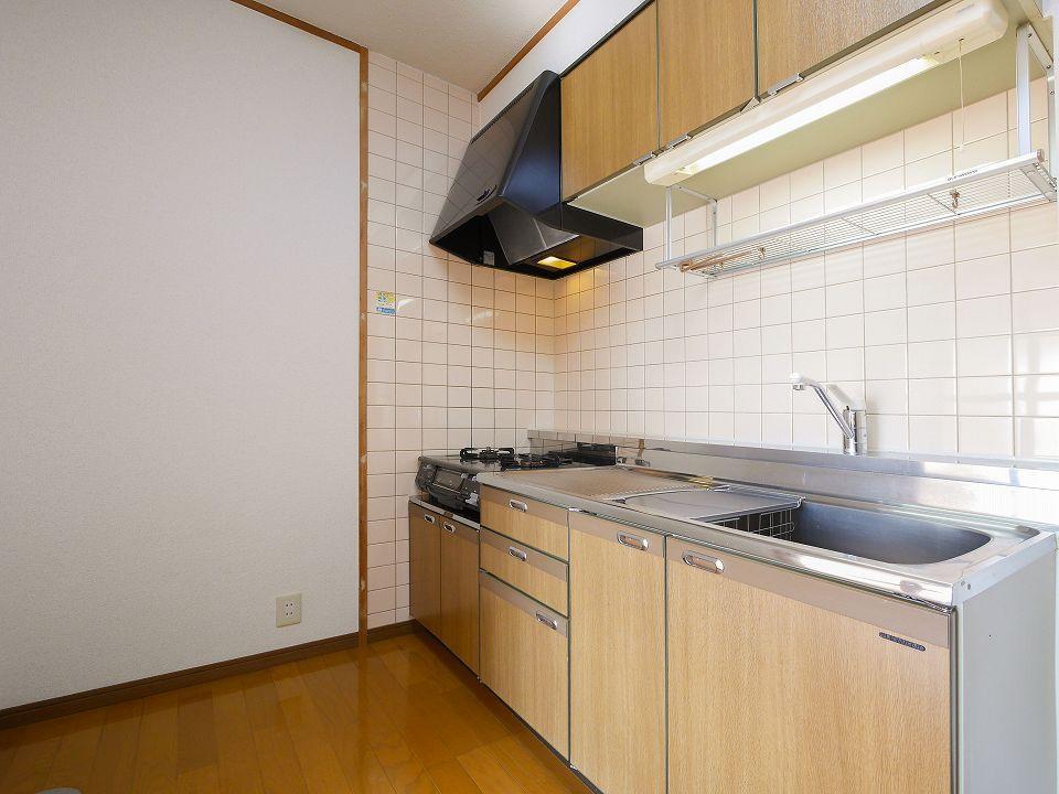 キッチン　キッチンはグリル付きガスコンロを設置！！