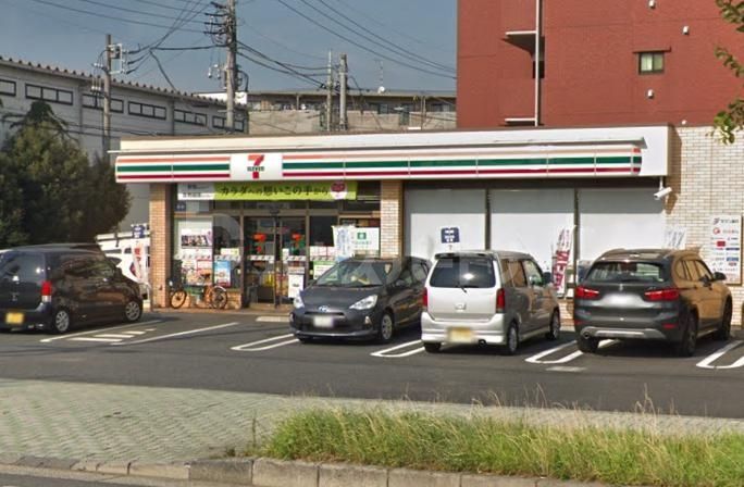 コンビニ　セブンイレブン市川堀ノ内店（コンビニ）まで180m