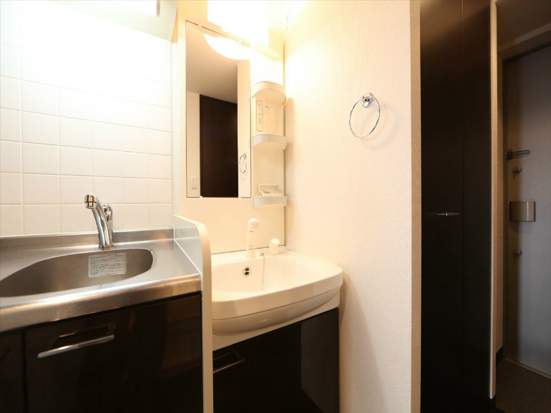 洗面設備　独立洗面台付（シャンプードレッサー付）