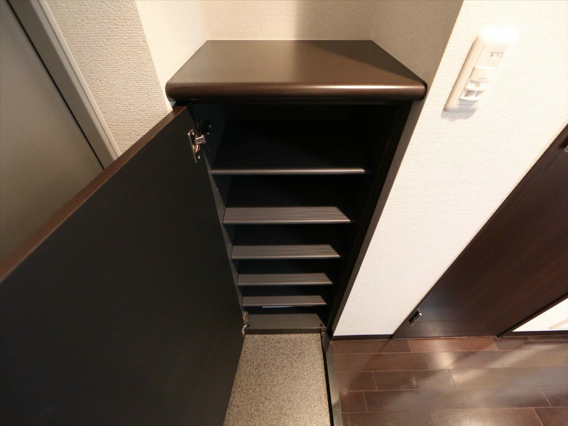 玄関　玄関　シューズボックス付