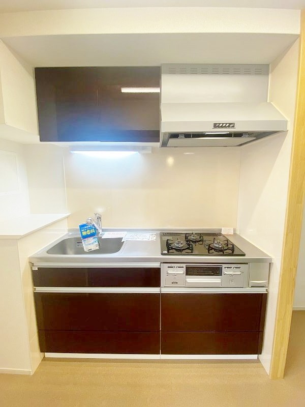 キッチン　★システムキッチングリル付き/３口コンロ★