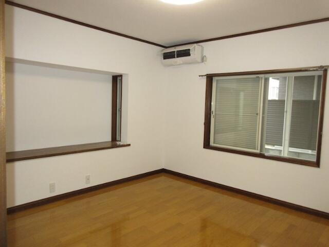 居室・リビング　※照明残置物。