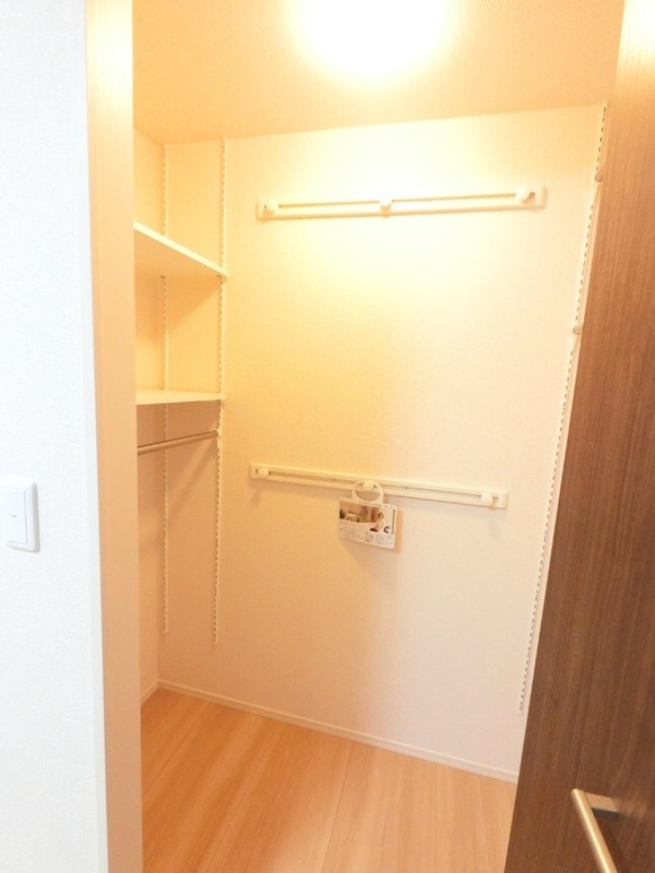 収納　図面と現状に相違がある場合には現状を優先