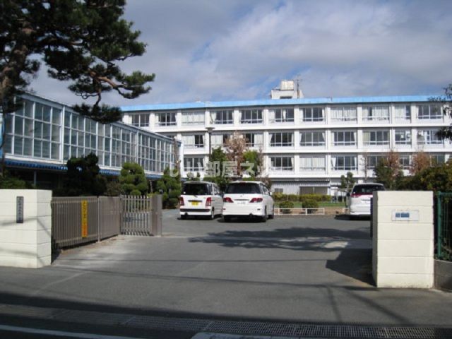 小学校　浜松市立城北小学校（小学校）まで794m