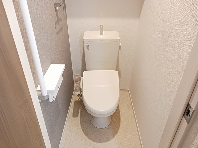 トイレ　コンパクトで使いやすいトイレです