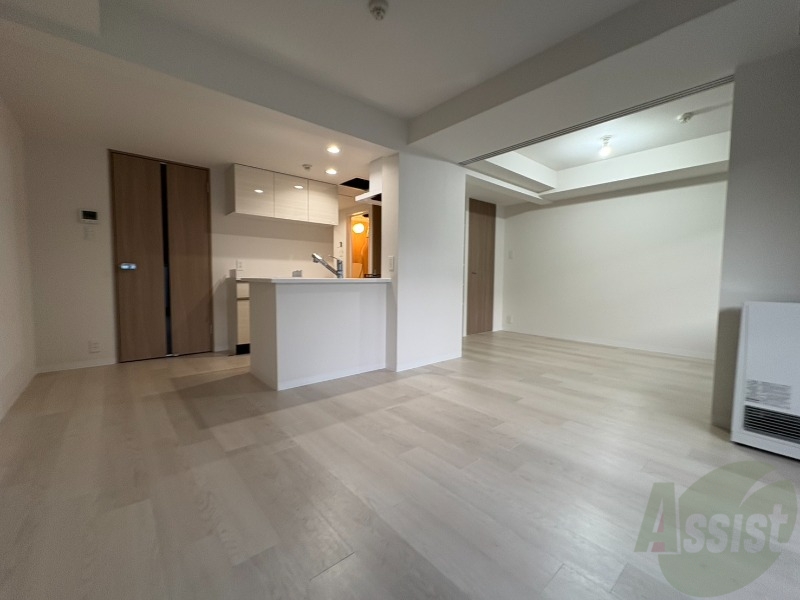 居室・リビング　広くてきれいなリビングです！快適に過ごせそうですね。