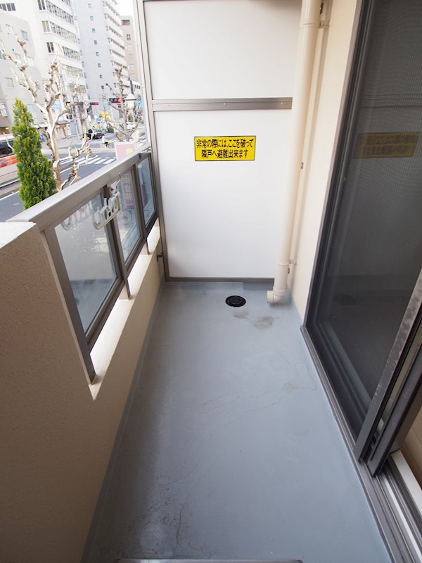 バルコニー　ベランダ