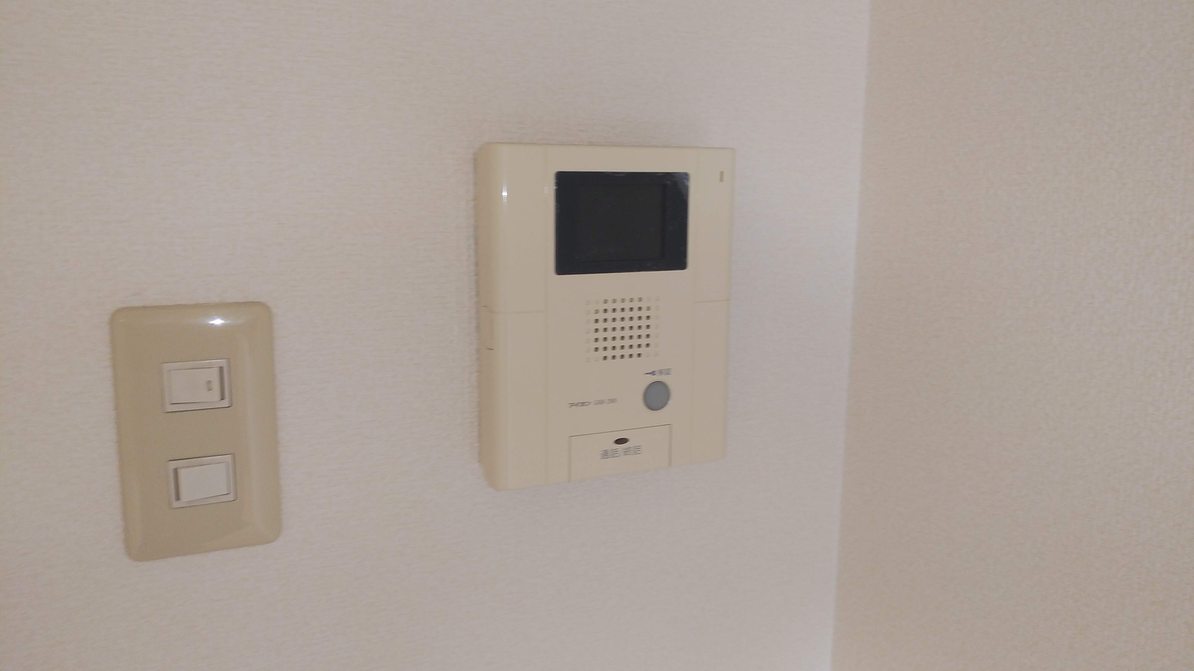 セキュリティ　【参考】同建物内の別のお部屋の画像です