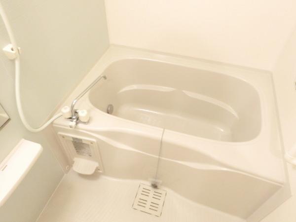 バス・シャワールーム　キレイな浴室です！