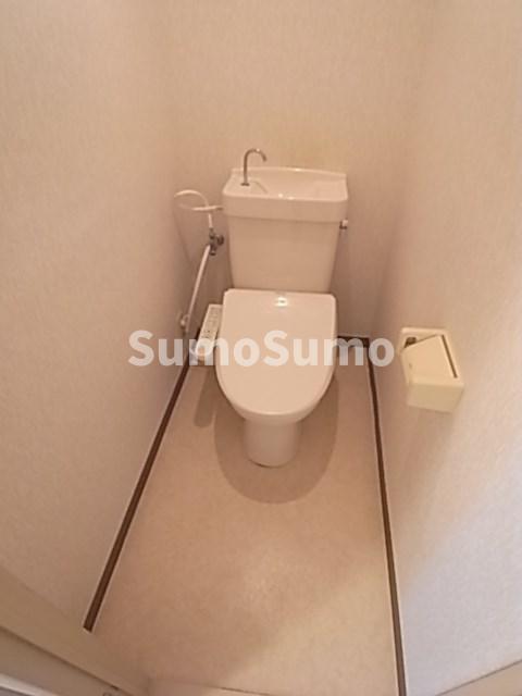 トイレ　トイレもきれいです