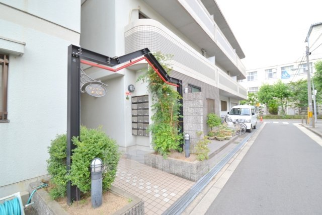 エントランス　外観