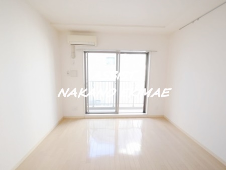 居室・リビング　反転タイプ：参考写真