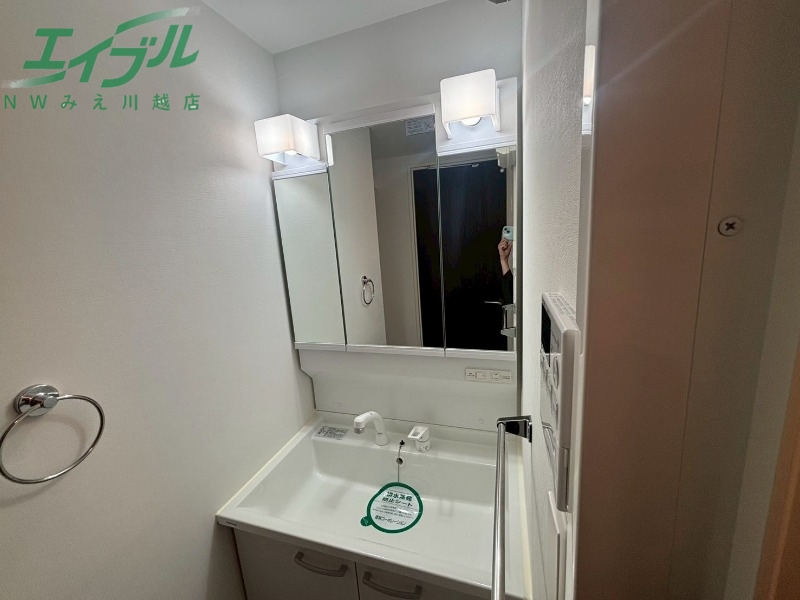 洗面設備　同型参考写真