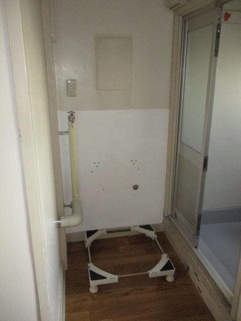 洗面設備　洗濯機置き場は室内です♪
