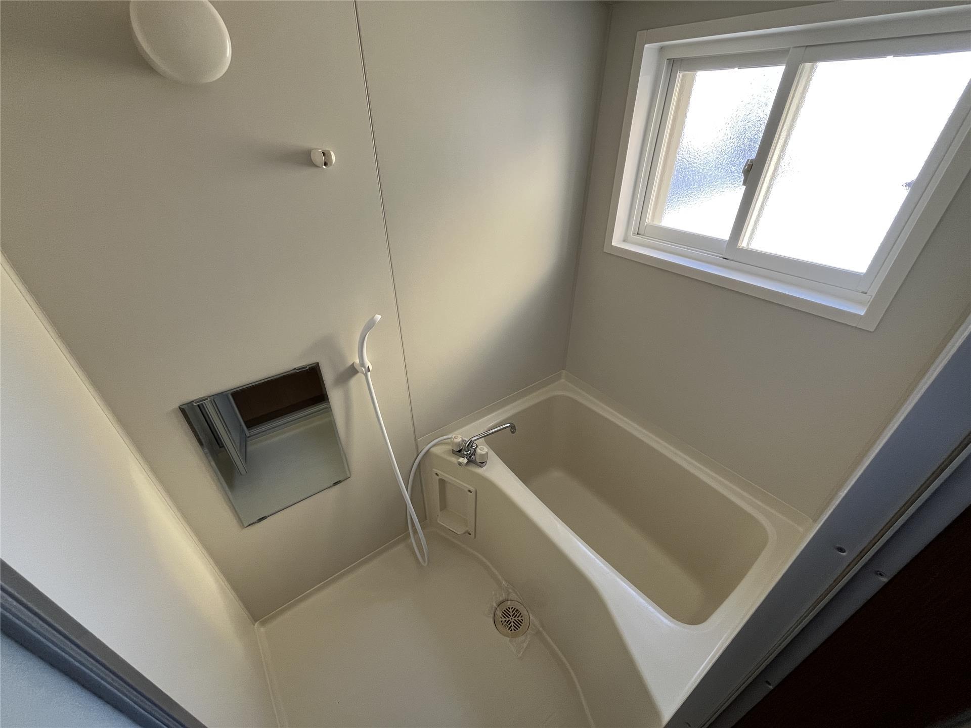 バス・シャワールーム　バス