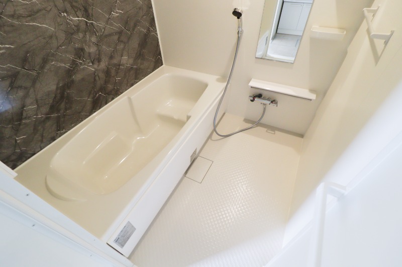 バス・シャワールーム　図面と現状に相違がある場合には現状を優先