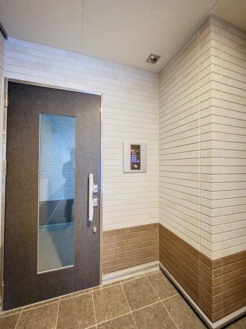 エントランス　エントランス