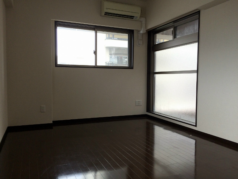 居室・リビング　※別部屋のお写真になります