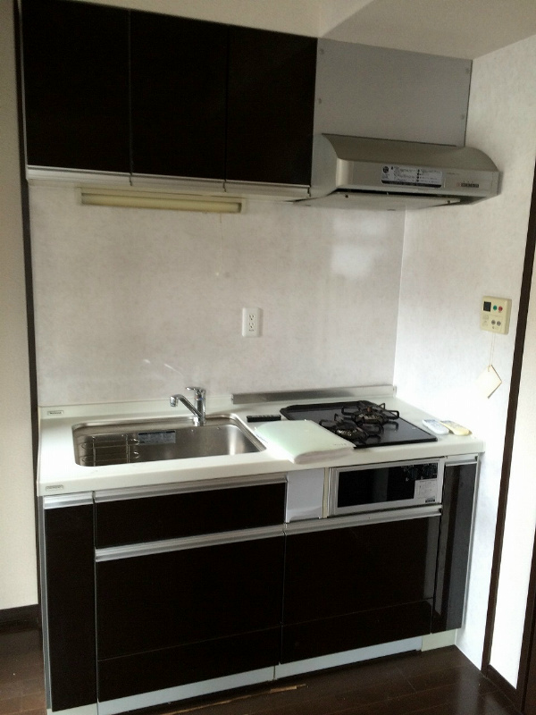 キッチン　※別部屋のお写真になります