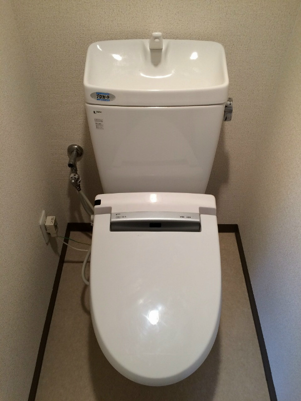 トイレ　※別部屋のお写真になります