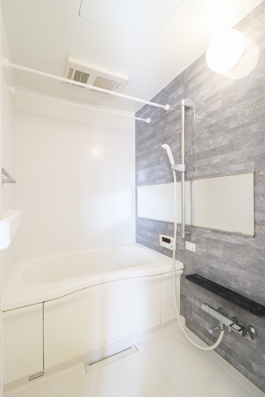 バス・シャワールーム　図面と現状に相違がある場合には現状を優先