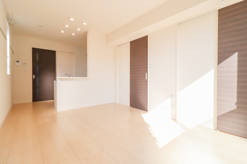 居室・リビング　図面と現状に相違がある場合には現状を優先