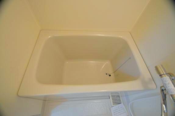 バス・シャワールーム　お風呂で日々の疲れを落としましょう