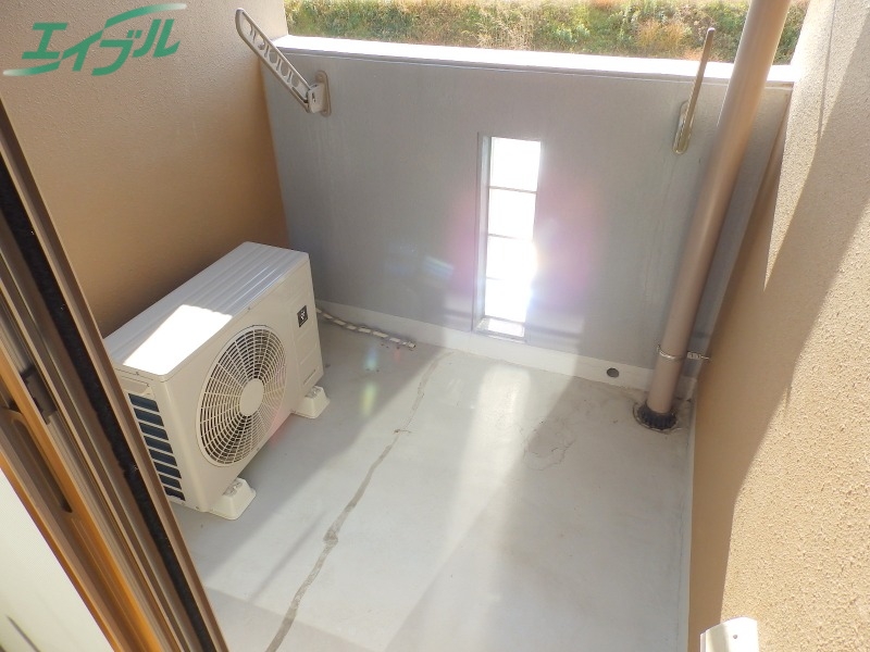 バルコニー　同物件別室写真