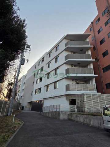 建物外観　コスモリード新宿余丁町