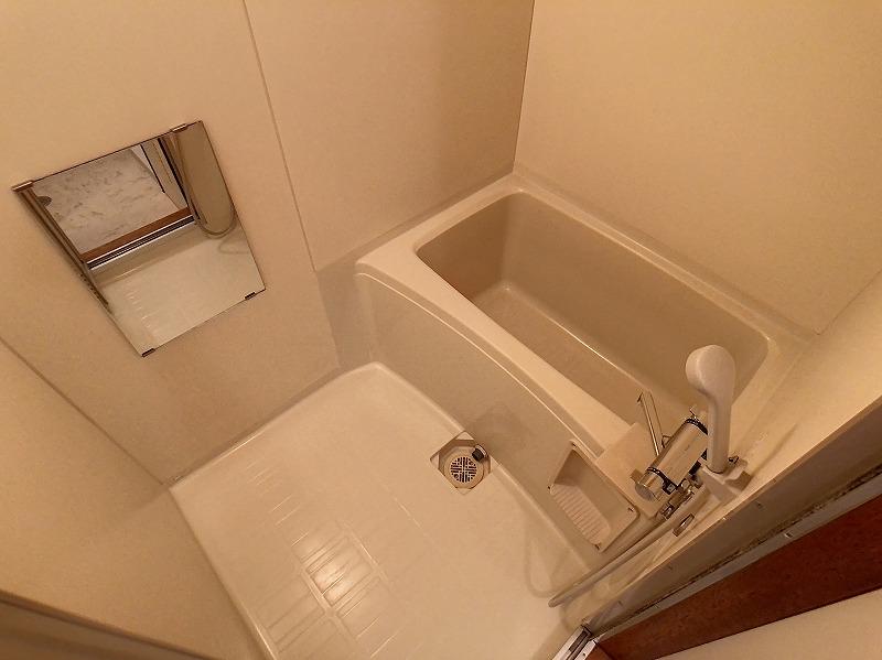 バス・シャワールーム　浴室