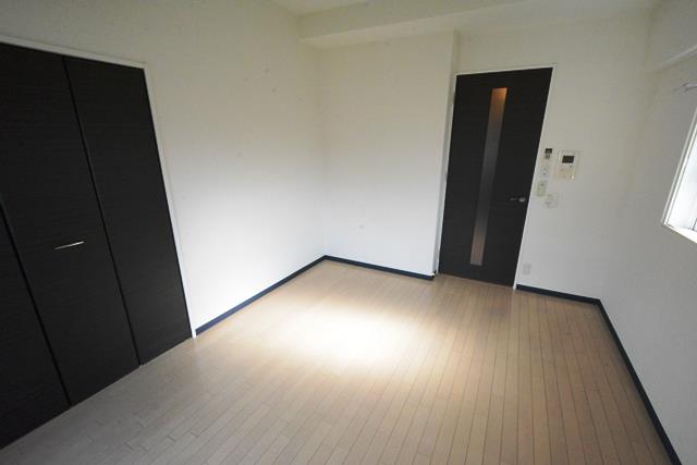 居室・リビング　エアコン付きで初期費用を抑えられます♪