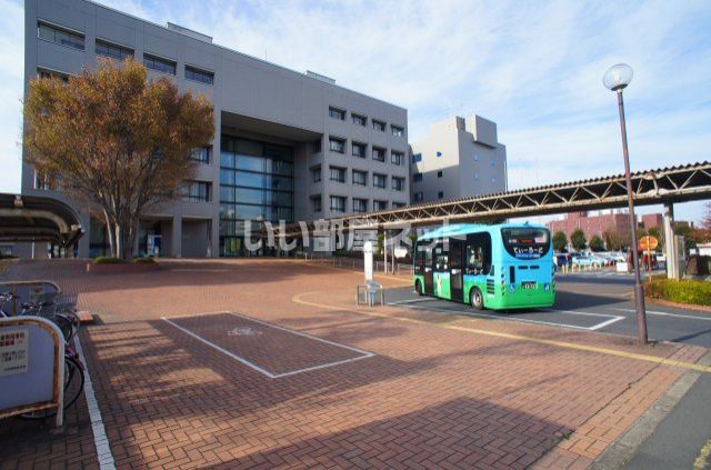 役所　入間市役所（役所）まで874m