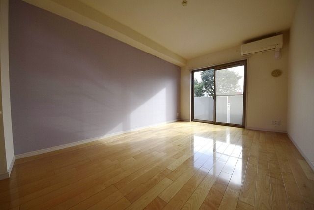 居室・リビング　別号室仕様写真