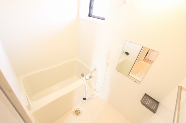 バス・シャワールーム　同間取303内観