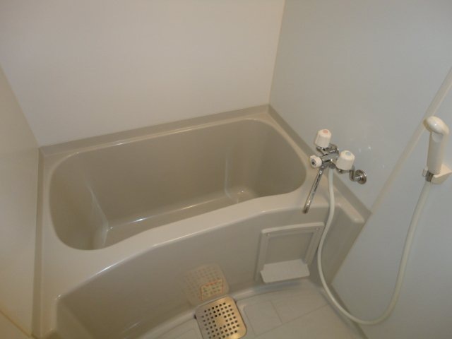 バス・シャワールーム　バス(イメージ)