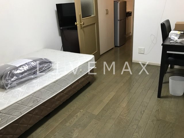 居室・リビング　【見学予約受付中】当店の仲介手数料賃料の半月分以下でご紹介★