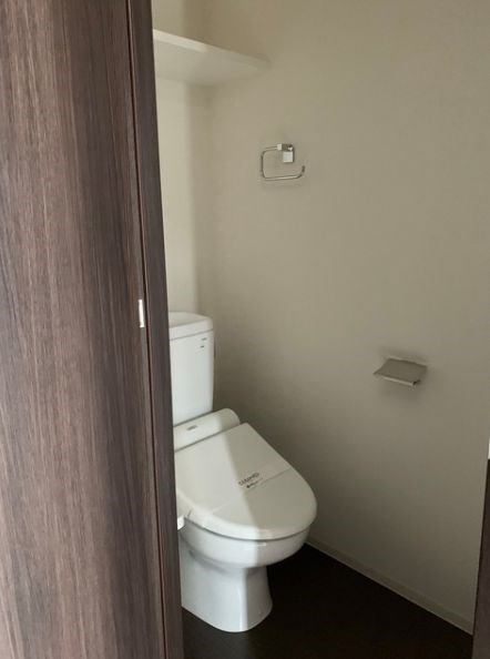 トイレ　別号室参考写真