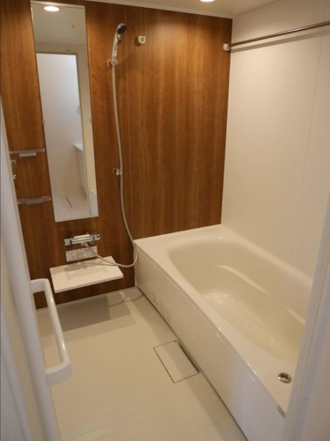 バス・シャワールーム