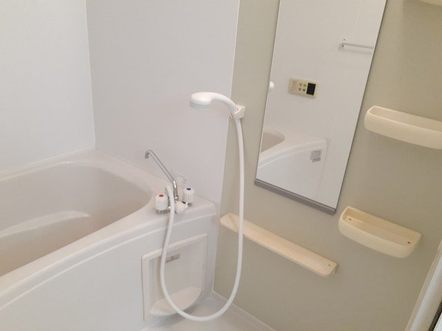 バス・シャワールーム　お風呂です