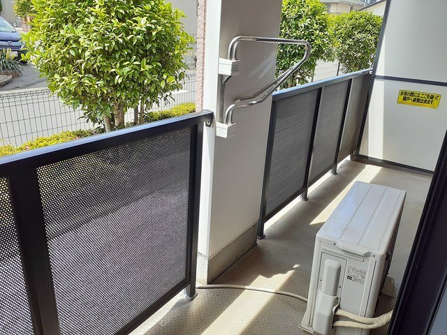 バルコニー　お洗濯にも便利なバルコニー付き