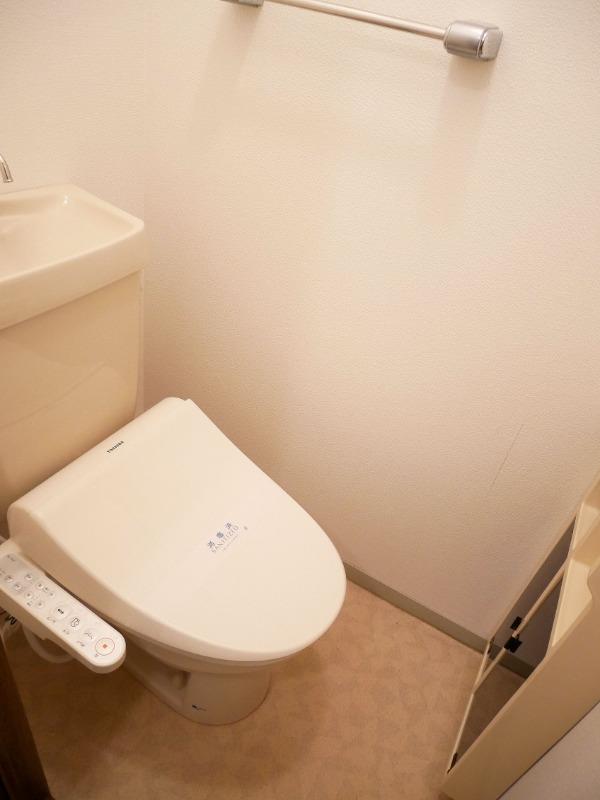 トイレ　トイレ