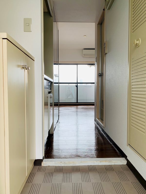 玄関　※参考写真