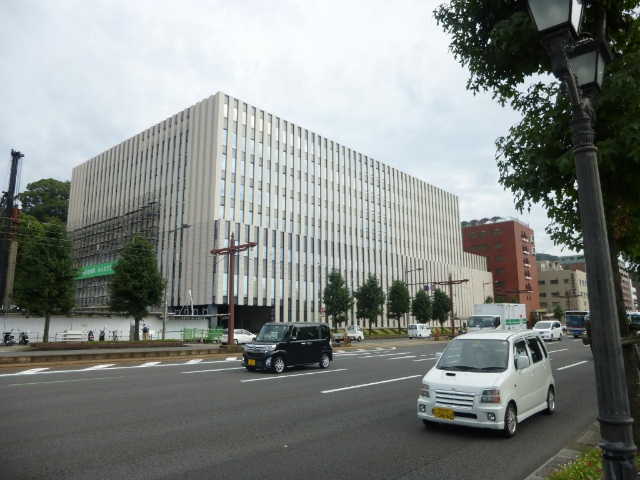 病院　地方独立行政法人長崎市立病院機構長崎みなとメディカルセンター（病院）まで611m