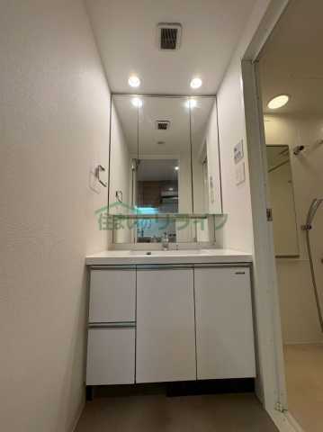 洗面設備　※参考写真です。同じ間取りの別部屋になります。