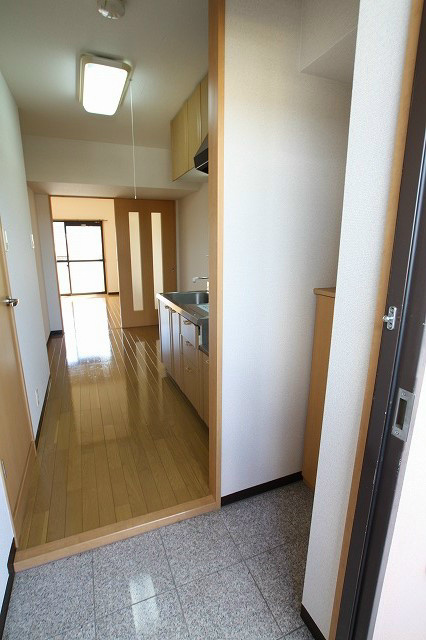 玄関　※他部屋参照、現況優先