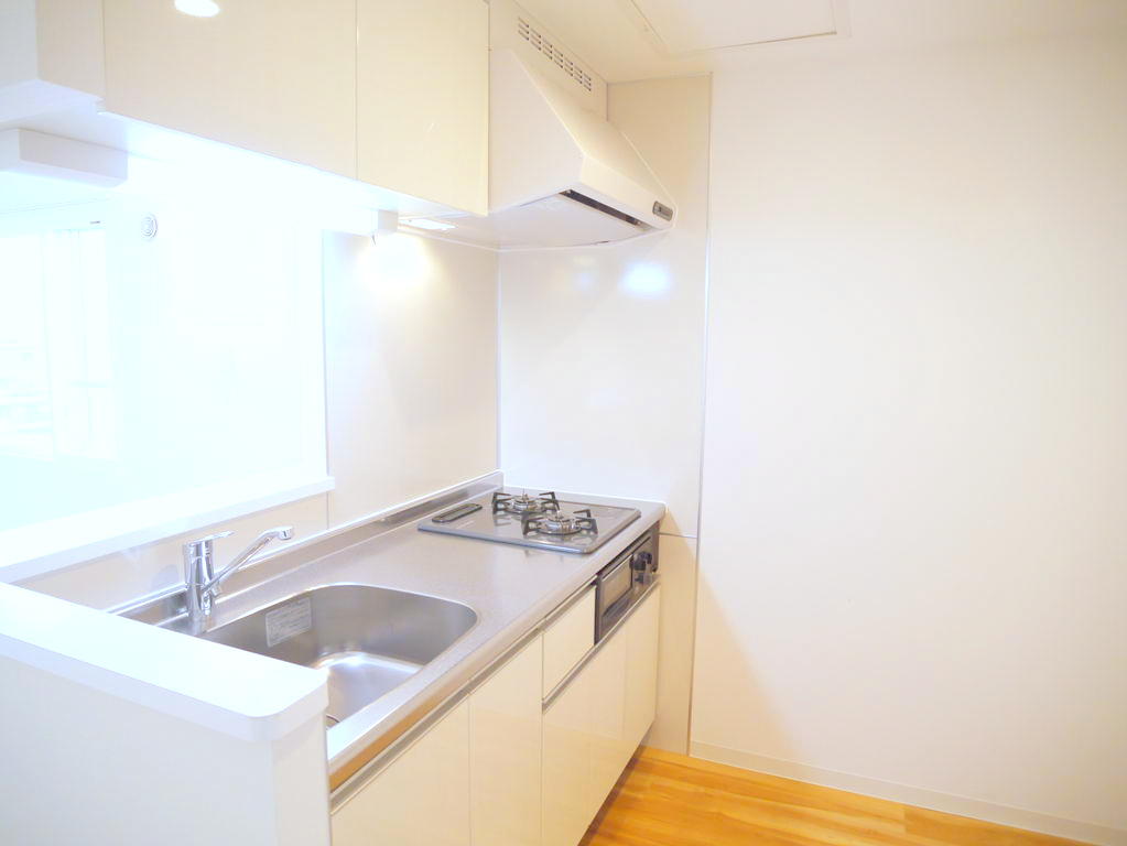 キッチン　対面式のシステムキッチンです♪