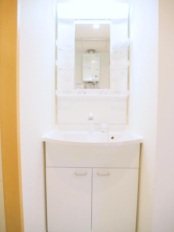 洗面設備　シャンプードレッサー付きです♪