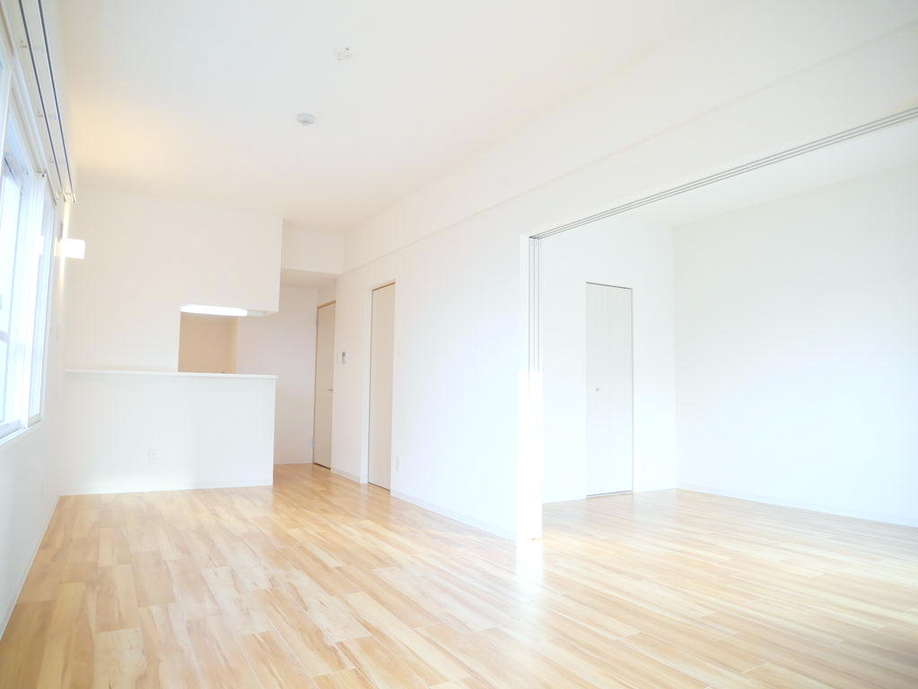 居室・リビング　広くてキレイなリビング♪