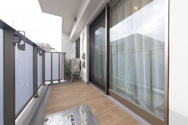 バルコニー　宅配ボックス