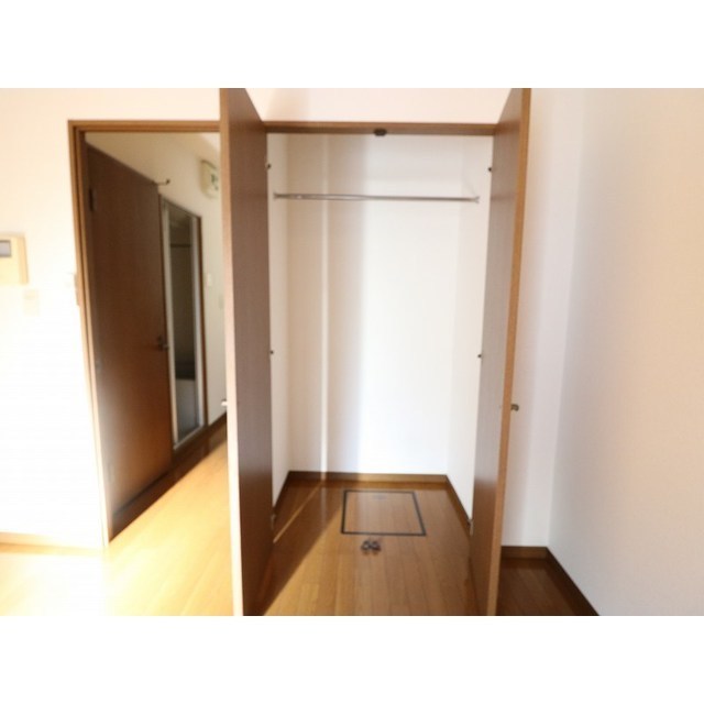 収納　収納完備です。お部屋を広くお使いいただけます。
